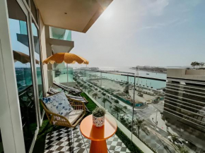 Beachfront Bliss: Chic 1 BR Retreat by the Sea